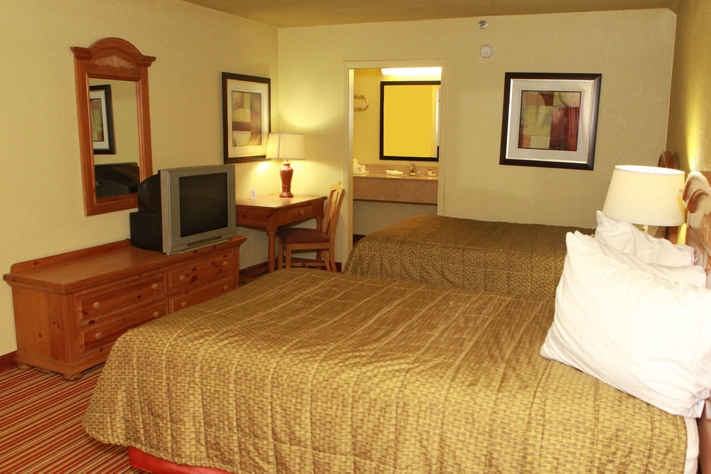 Suite Dreams Hotel Mattoon Exterior photo