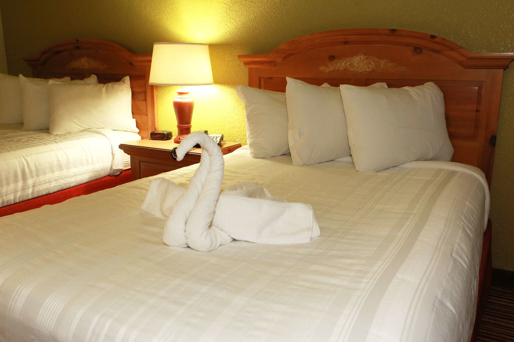 Suite Dreams Hotel Mattoon Exterior photo
