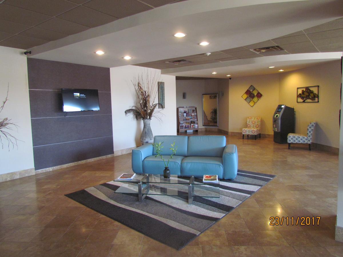 Suite Dreams Hotel Mattoon Exterior photo