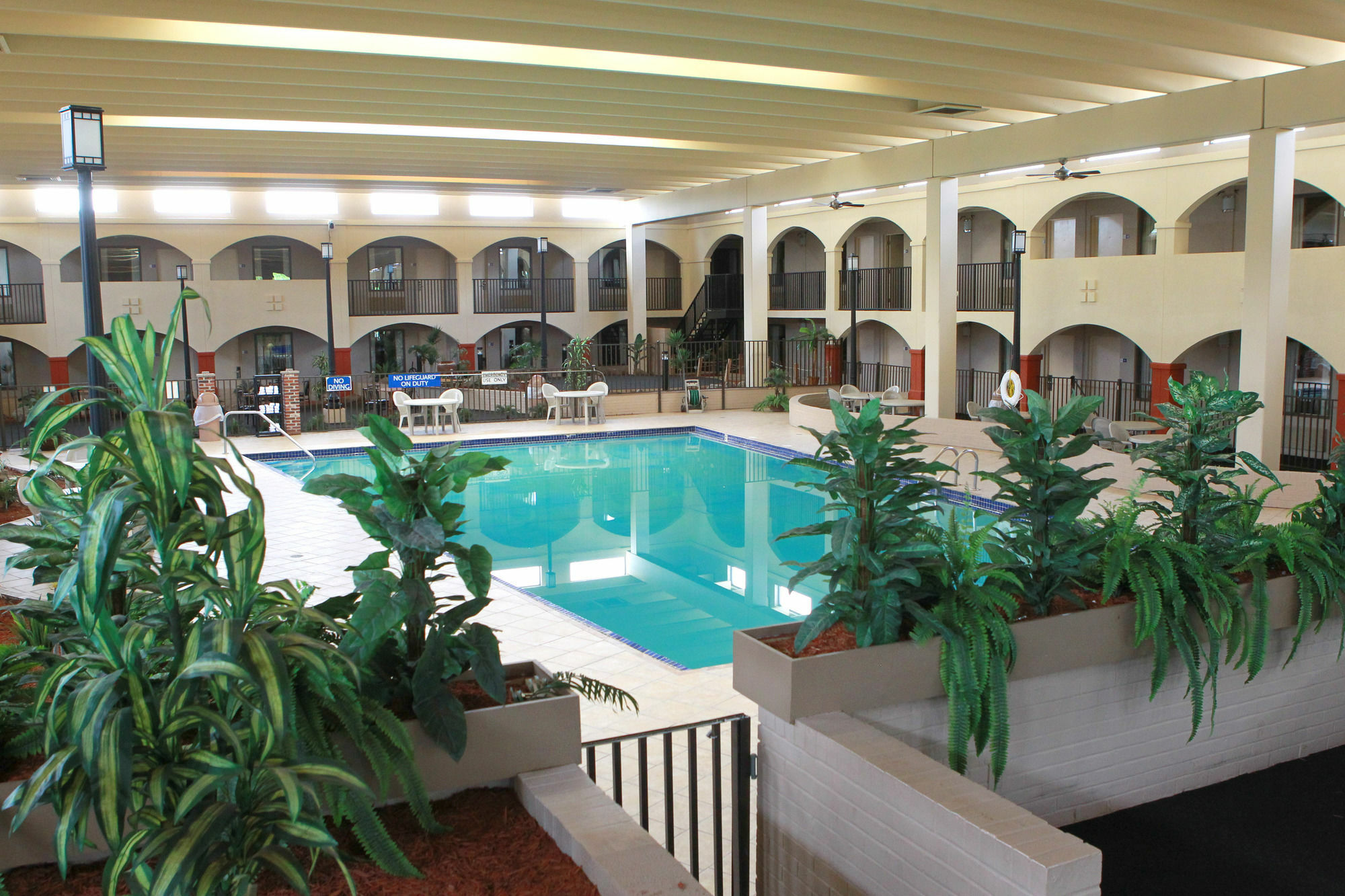 Suite Dreams Hotel Mattoon Exterior photo